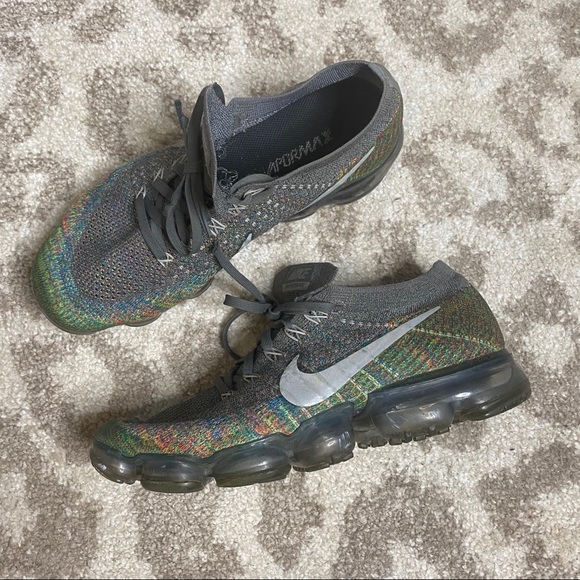 grey multi vapormax